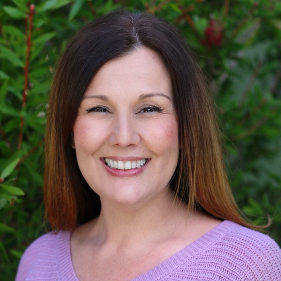 Meet your Posher, Tyla - Picture 2 of 2